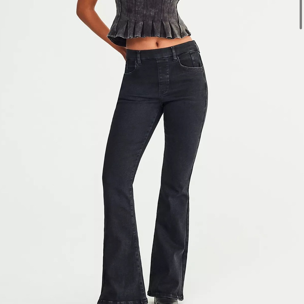 Free People CRVY flare jeans